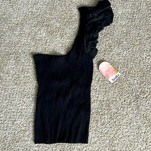 Arula Black one-shoulder tank top